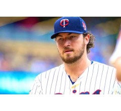 Image for Phil Hughes Signs Contract Extension with Minnesota Twins