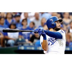 Image for Eric Hosmer Agrees to Eight-Year Deal with San Diego Padres