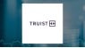 Truist Financial  Sets New 1-Year High After Analyst Upgrade