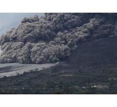 Image for Volcano Erupts Kills 14 in Indonesia
